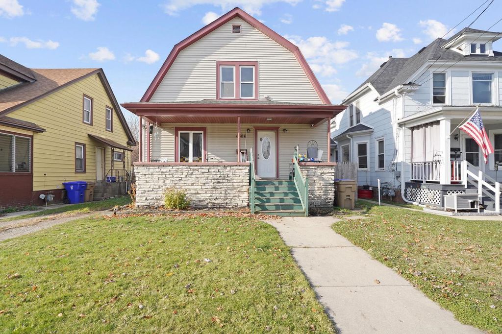 6606 21st AVENUE, Kenosha, WI 53143