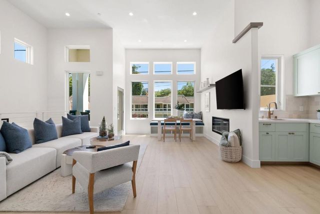 413 Capitola Avenue, Capitola, CA 95010