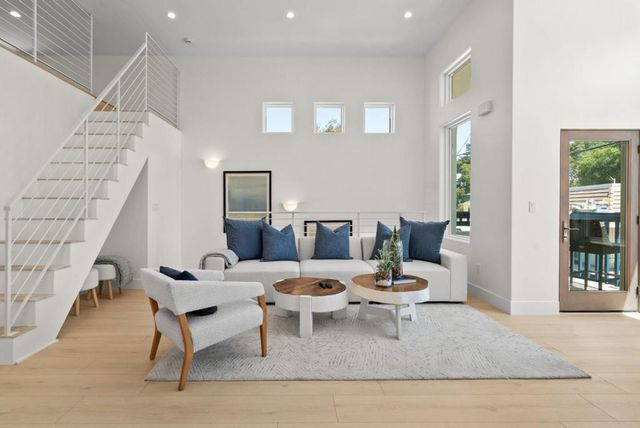 413 Capitola Avenue, Capitola, CA 95010