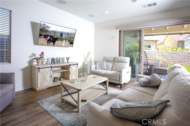 6 Volanta Court, Rancho Mission Viejo, CA 92694