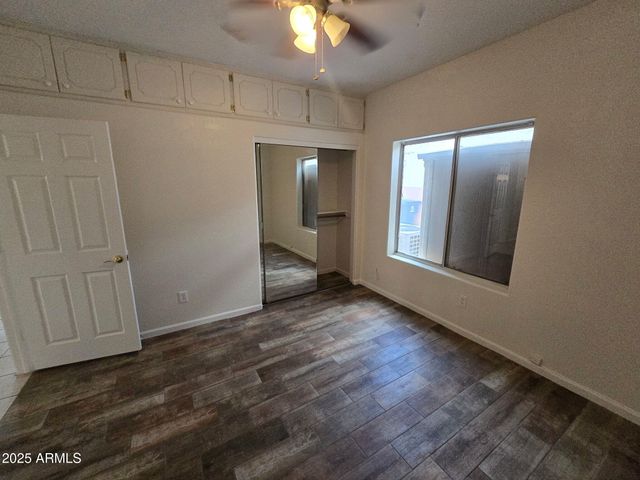 11233 W OLIVE Drive, Avondale, AZ 85392