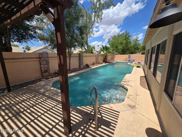 11233 W OLIVE Drive, Avondale, AZ 85392