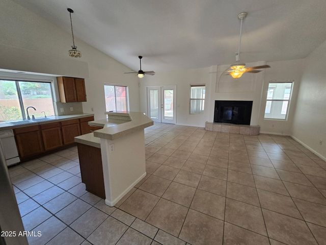 11233 W OLIVE Drive, Avondale, AZ 85392