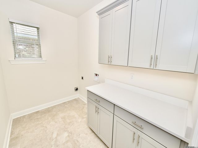 17065 White Ibis Ave, Prairieville, LA 70769