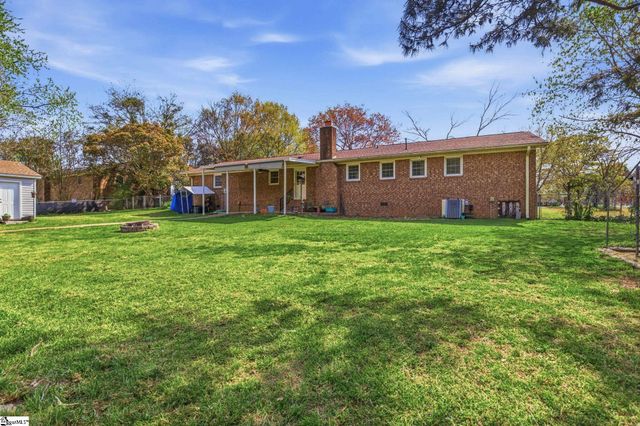 115 Northgate Circle, Boiling Springs, SC 29316