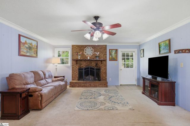 115 Northgate Circle, Boiling Springs, SC 29316