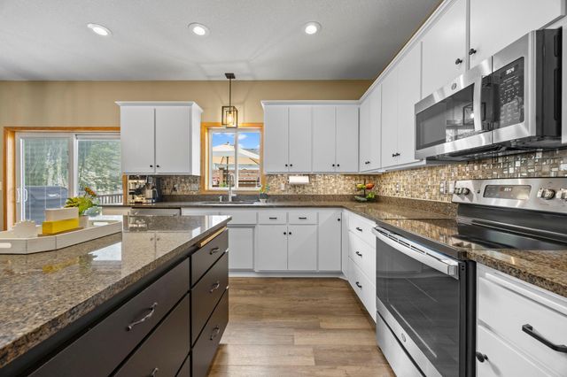 1669 Lakeland Circle, Centerville, MN 55038