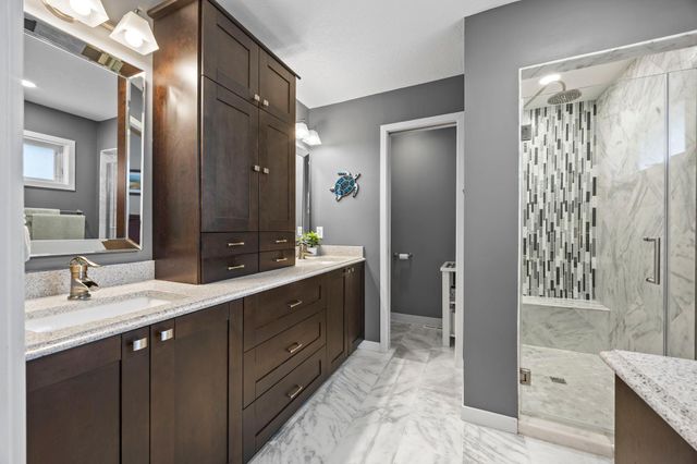 1669 Lakeland Circle, Centerville, MN 55038