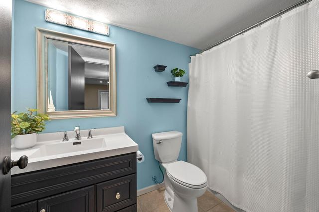 1669 Lakeland Circle, Centerville, MN 55038
