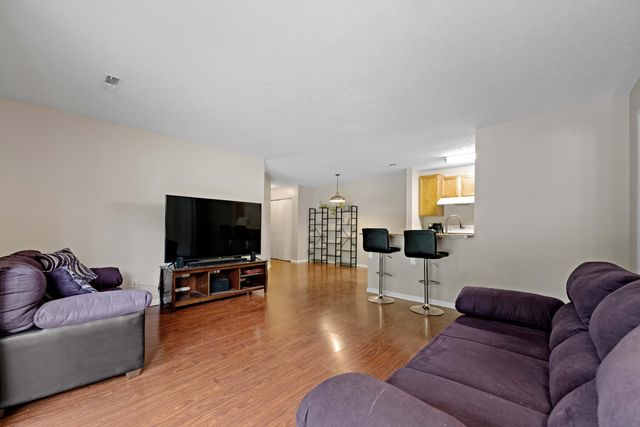 48 Woodland Hills Drive, 7, Southgate, KY 41071