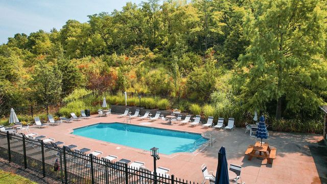 48 Woodland Hills Drive, 7, Southgate, KY 41071