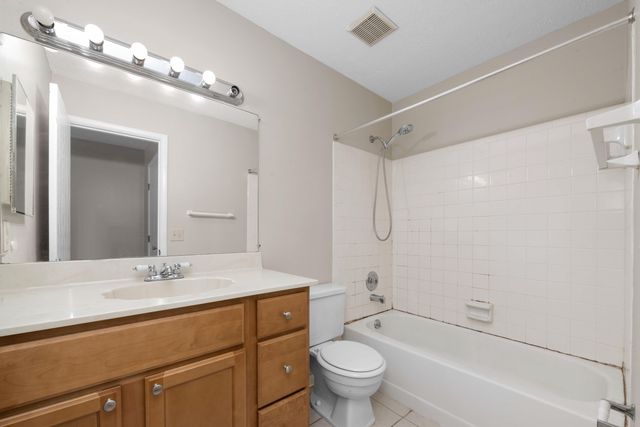 48 Woodland Hills Drive, 7, Southgate, KY 41071