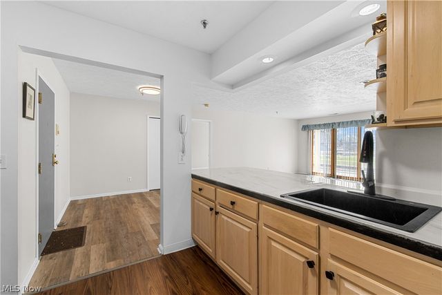 19510 Lorain Road 201, Fairview Park, OH 44126