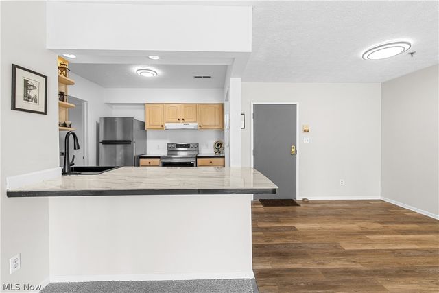 19510 Lorain Road 201, Fairview Park, OH 44126