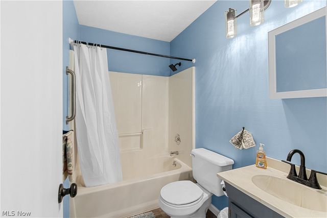 19510 Lorain Road 201, Fairview Park, OH 44126