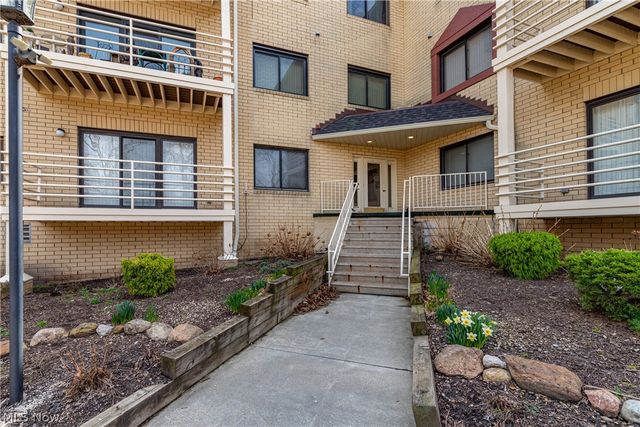 19510 Lorain Road 201, Fairview Park, OH 44126