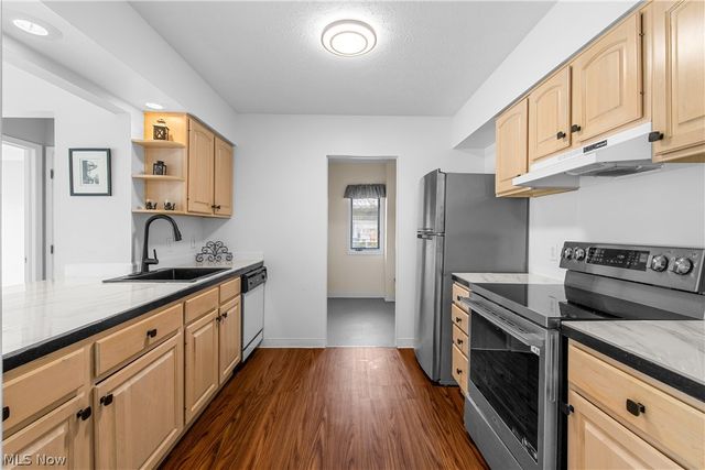19510 Lorain Road 201, Fairview Park, OH 44126