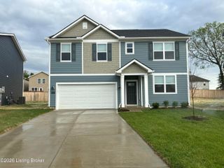 2015 Lyndon Green Cir, Lyndon, KY 40242