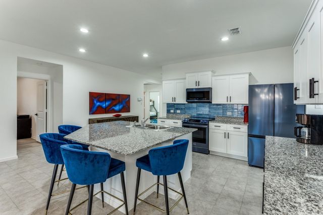 810 Wolf Creek Drive, Cleburne, TX 76033