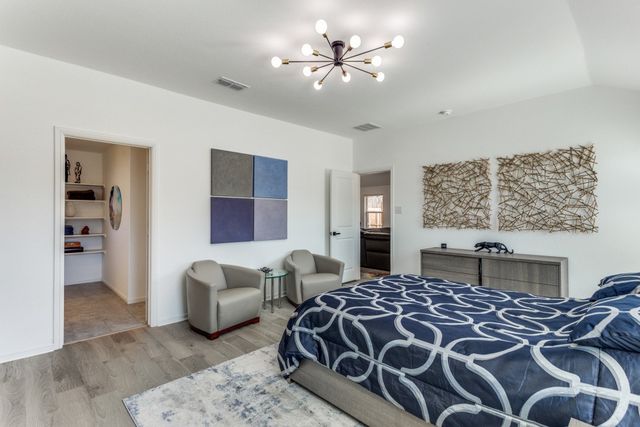 810 Wolf Creek Drive, Cleburne, TX 76033