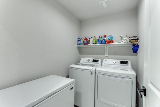 810 Wolf Creek Drive, Cleburne, TX 76033