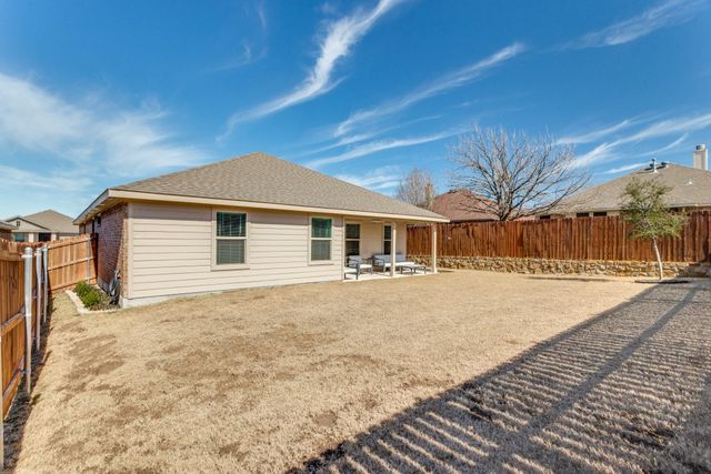 810 Wolf Creek Drive, Cleburne, TX 76033