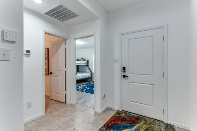 810 Wolf Creek Drive, Cleburne, TX 76033