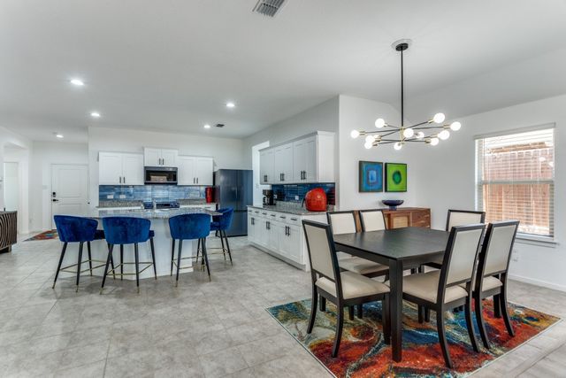 810 Wolf Creek Drive, Cleburne, TX 76033