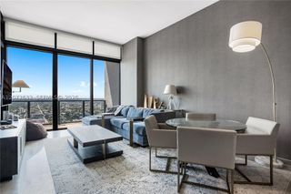88 SW 7th St 4006, Miami, FL 33130
