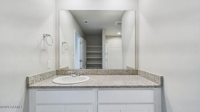 144 Lake Ridge Drive, Broussard, LA 70518