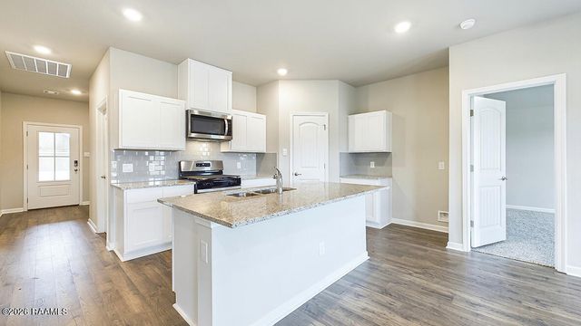 144 Lake Ridge Drive, Broussard, LA 70518