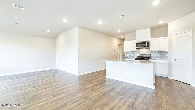 144 Lake Ridge Drive, Broussard, LA 70518