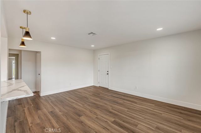 734 Massachusetts, Beaumont, CA 92223