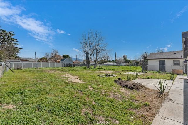 734 Massachusetts, Beaumont, CA 92223