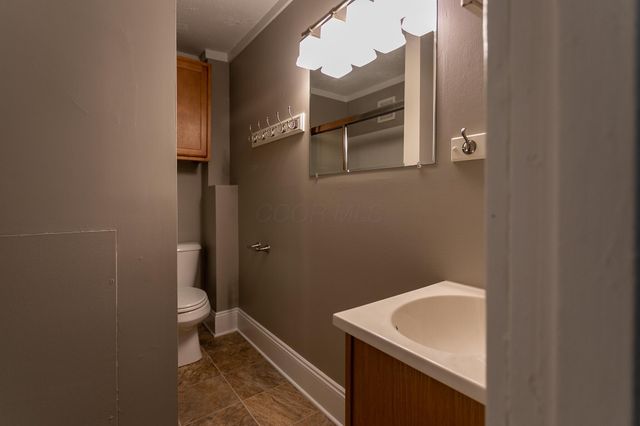 1512 Indianola Avenue, Columbus, OH 43201