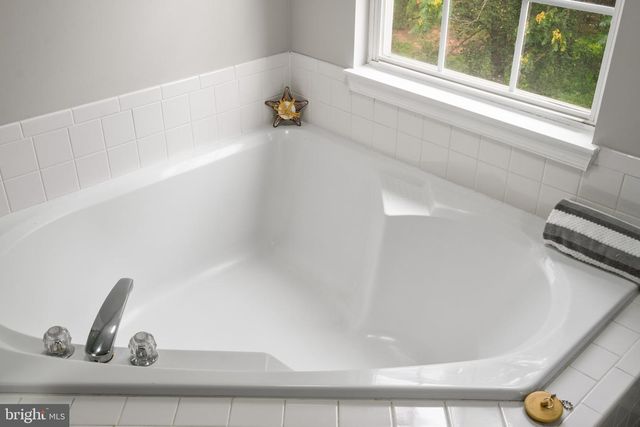 4 FALLING WATER CT, Fredericksburg, VA 22405