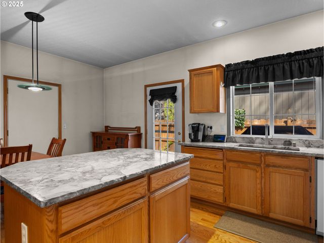 65679 E ALPINE Way, Rhododendron, OR 97049