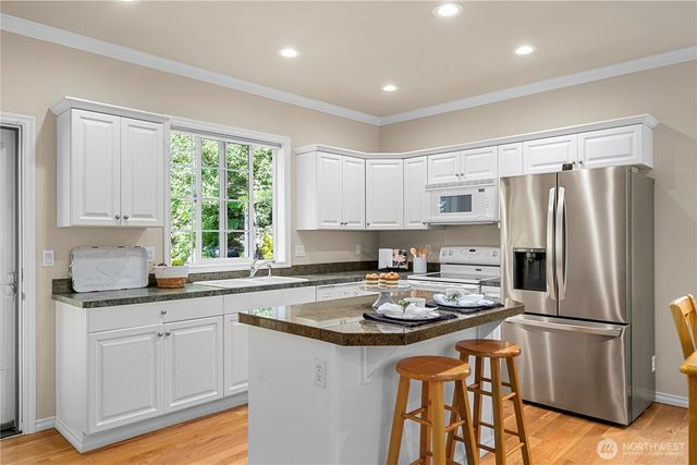 21712 SE 259th Street, Maple Valley, WA 98038