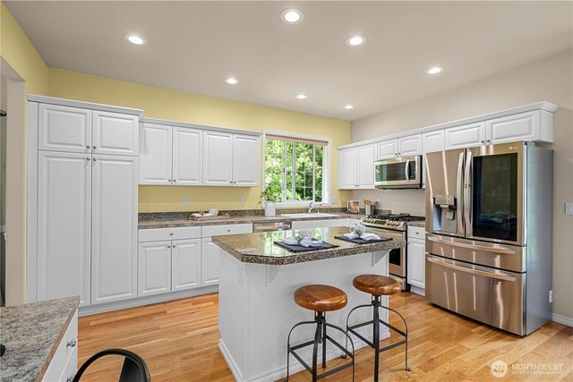 21712 SE 259th Street, Maple Valley, WA 98038