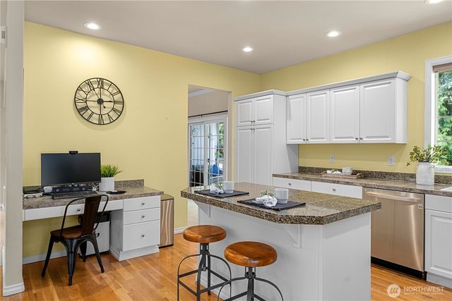 21712 SE 259th Street, Maple Valley, WA 98038