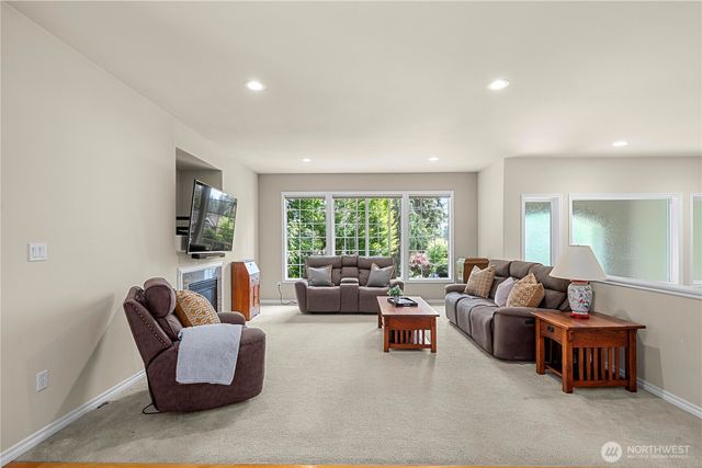 21712 SE 259th Street, Maple Valley, WA 98038
