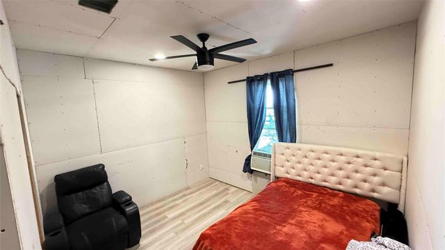 104 Pink Dahlia DR, Dale, TX 78616