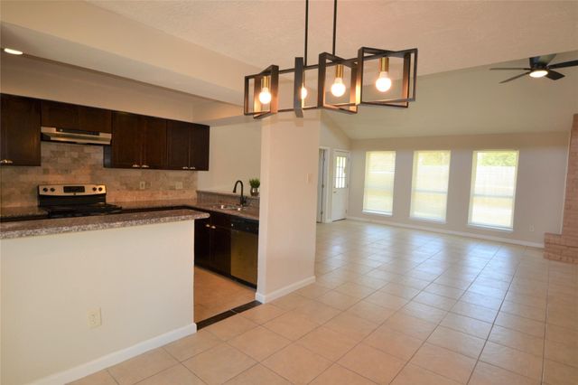 15718 Fox Springs Drive, Houston, TX 77084