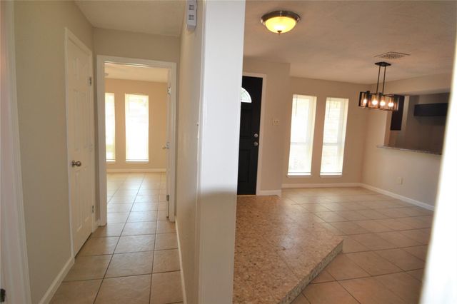 15718 Fox Springs Drive, Houston, TX 77084