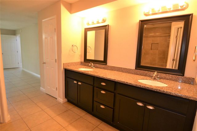15718 Fox Springs Drive, Houston, TX 77084