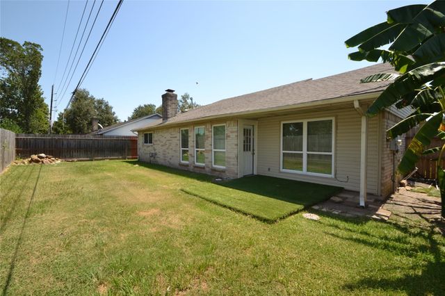 15718 Fox Springs Drive, Houston, TX 77084