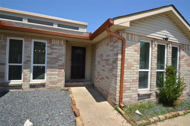15718 Fox Springs Drive, Houston, TX 77084