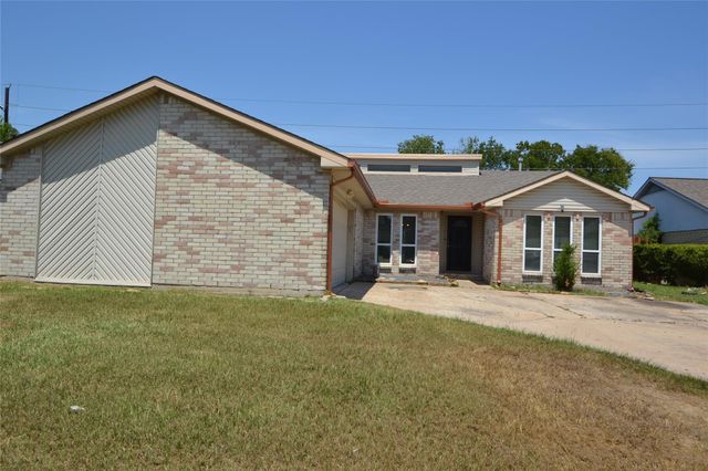15718 Fox Springs Drive, Houston, TX 77084