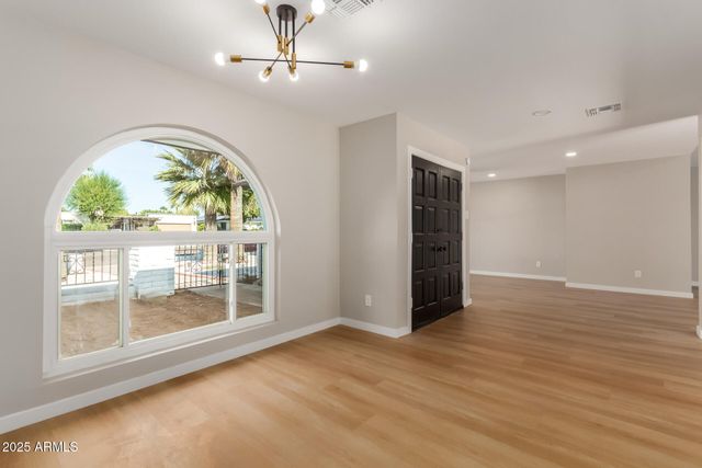 4313 W BUTLER Drive W, Glendale, AZ 85302