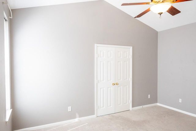 22 S Lace Arbor Drive, The Woodlands, TX 77382